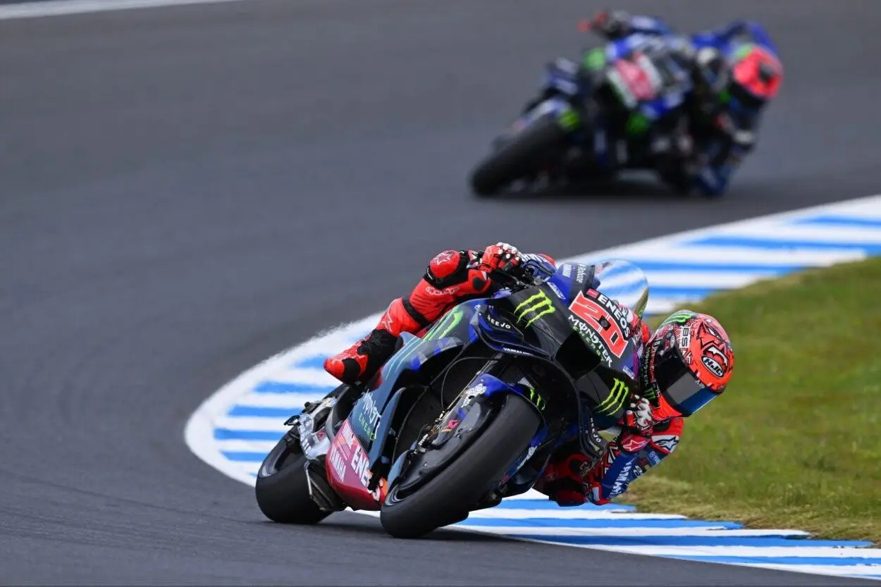 MotoGP | GP Australia 2025, Qualifiche: Fabio Quartararo strappa la pole dalle mani di Bezzecchi