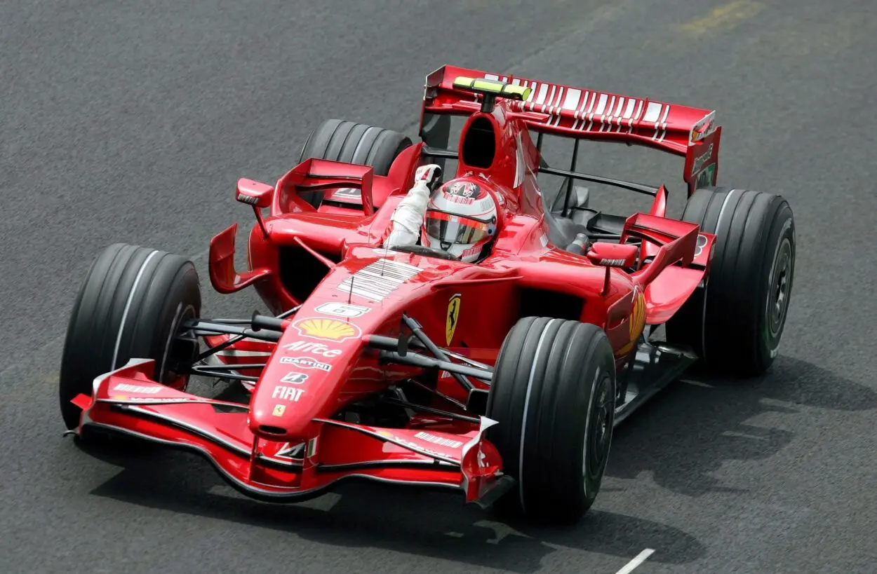 F1 | 21 ottobre 2007: diventa maggiorenne l’ultimo mondiale piloti della Ferrari con Kimi Raikkonen. È il secondo digiuno più lungo della storia Rossa