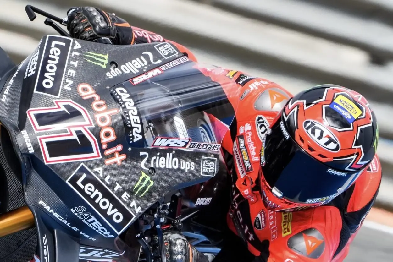 SBK | Test Jerez de la Frontera post-Round 2025, giorno 1: Nicolò Bulega primeggia in una sessione condizionata dalla pioggia