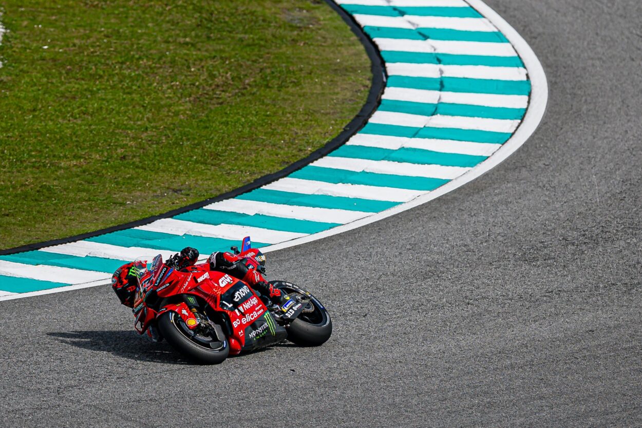 MotoGP | GP Malesia 2025, Qualifiche: Francesco Bagnaia conquista la ...