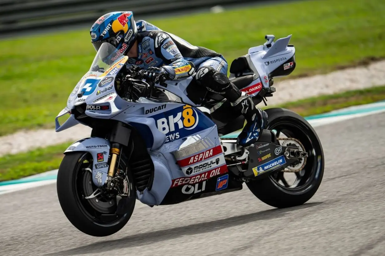 MotoGP | GP Malesia 2025: Álex Márquez comanda il warm-up della domenica mattina