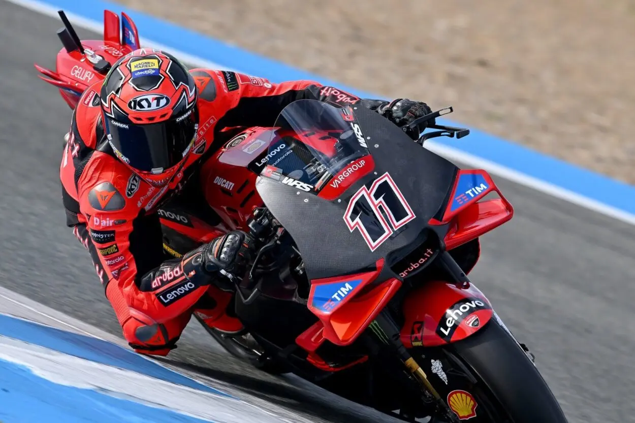MotoGP | Nicolò Bulega prenderà il posto di Marc Márquez nel team Ducati Lenovo per i GP del Portogallo e della Comunità Valenciana 2025