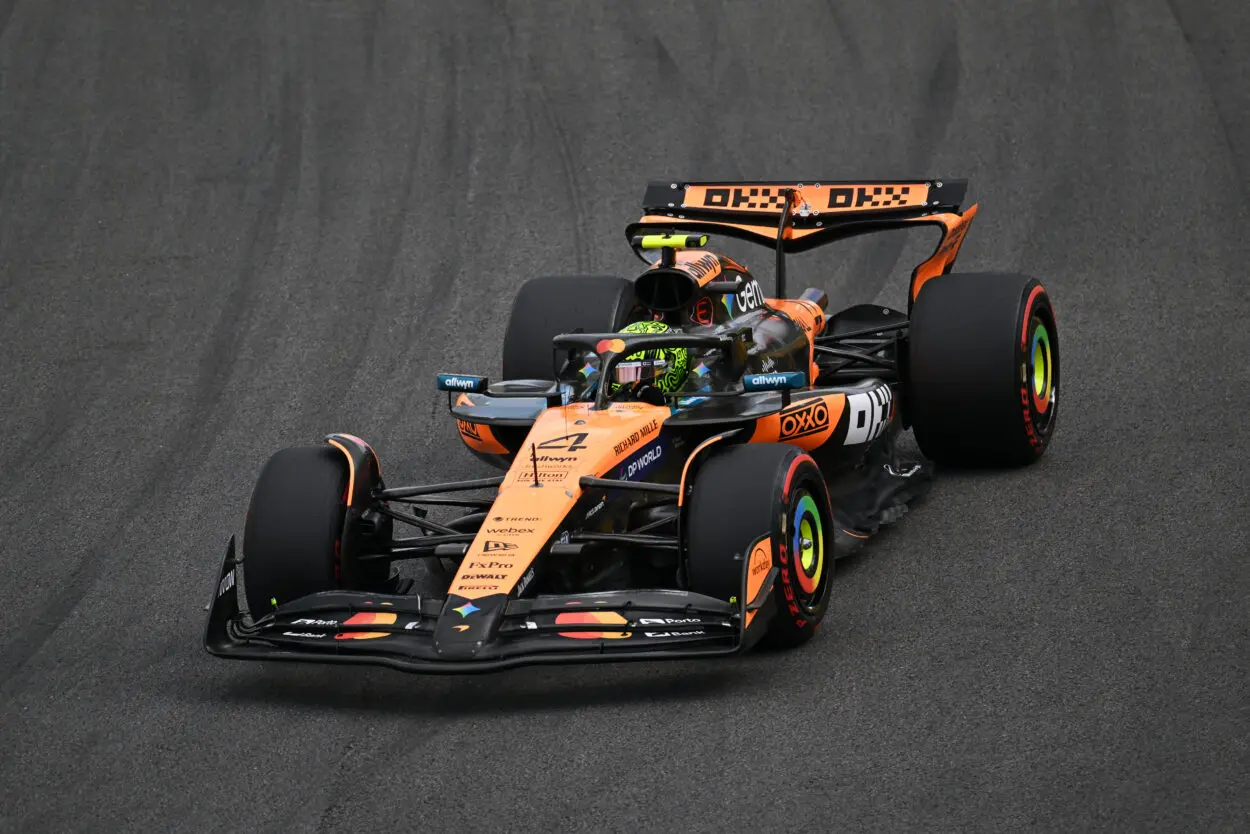 F1 | GP San Paolo 2025, qualifiche: Norris super Pole, Antonelli gran 2°. Leclerc 3°, Piastri 4°. Hamilton out in Q2, Verstappen shock: fuori in Q1