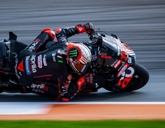 MotoGP | GP Comunità Valenciana 2025, la cronaca della gara di Valencia vinta da Marco Bezzecchi