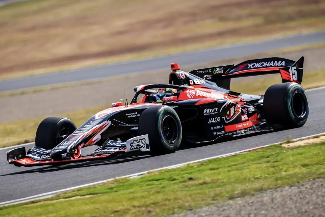 Super Formula | Suzuka #2 2025: Ayumu Iwasa si ripete e firma la pole position anche per il Round 12