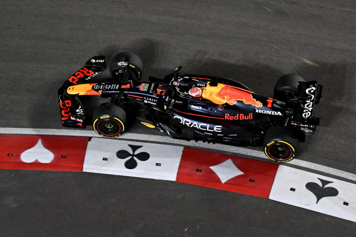 F1 | GP Las Vegas 2025, gara: Verstappen domina su Norris e Russell e resta aggrappato al mondiale. Antonelli 5° su Leclerc, Hamilton 10°