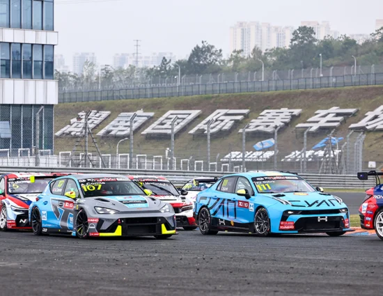 TCR World Tour | Zhuzhou 2025, Penalità Gara 2: Björk e Comte arretrati di cinque secondi, Girolami sale a podio. MacMillan perde la Top10