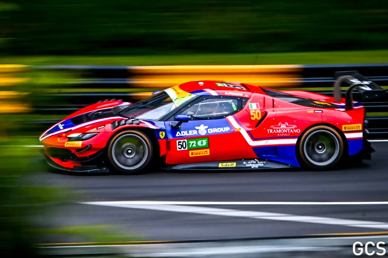 FIA GT World Cup | GP Macao 2025: Antonio Fuoco fa pole e guida un 1-2 Ferrari