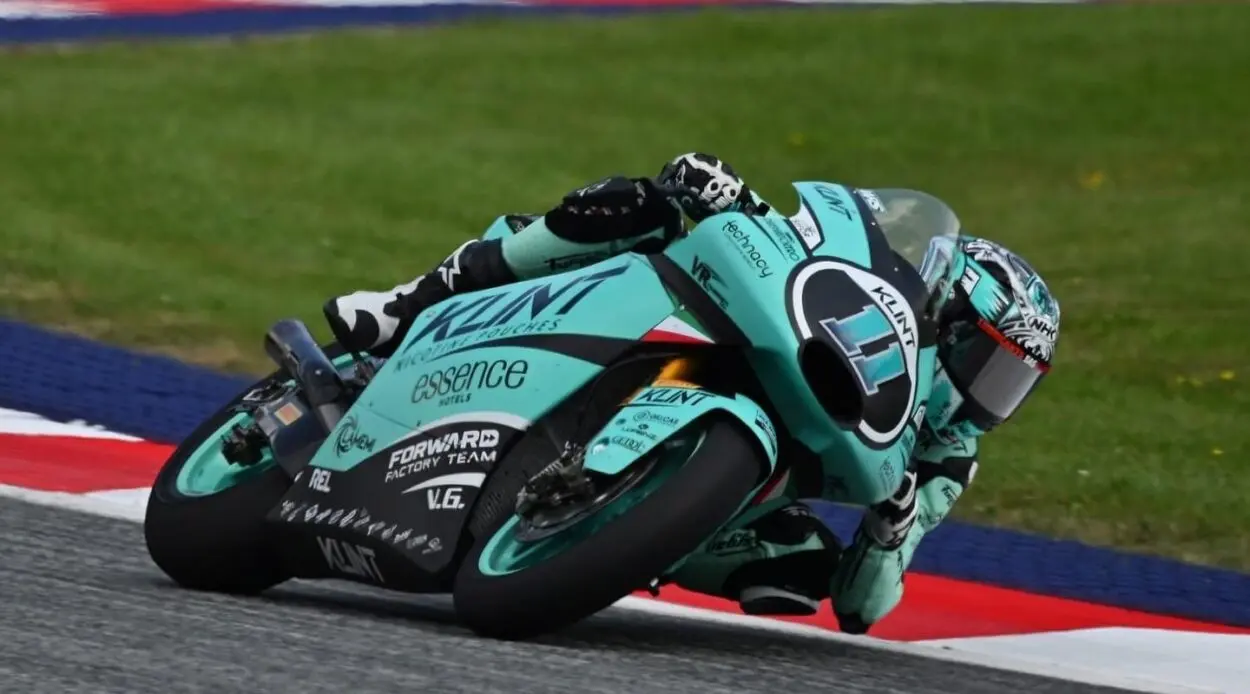 Moto2 | GP Portogallo 2025, FP2: Álex Escrig il più veloce in condizioni difficili