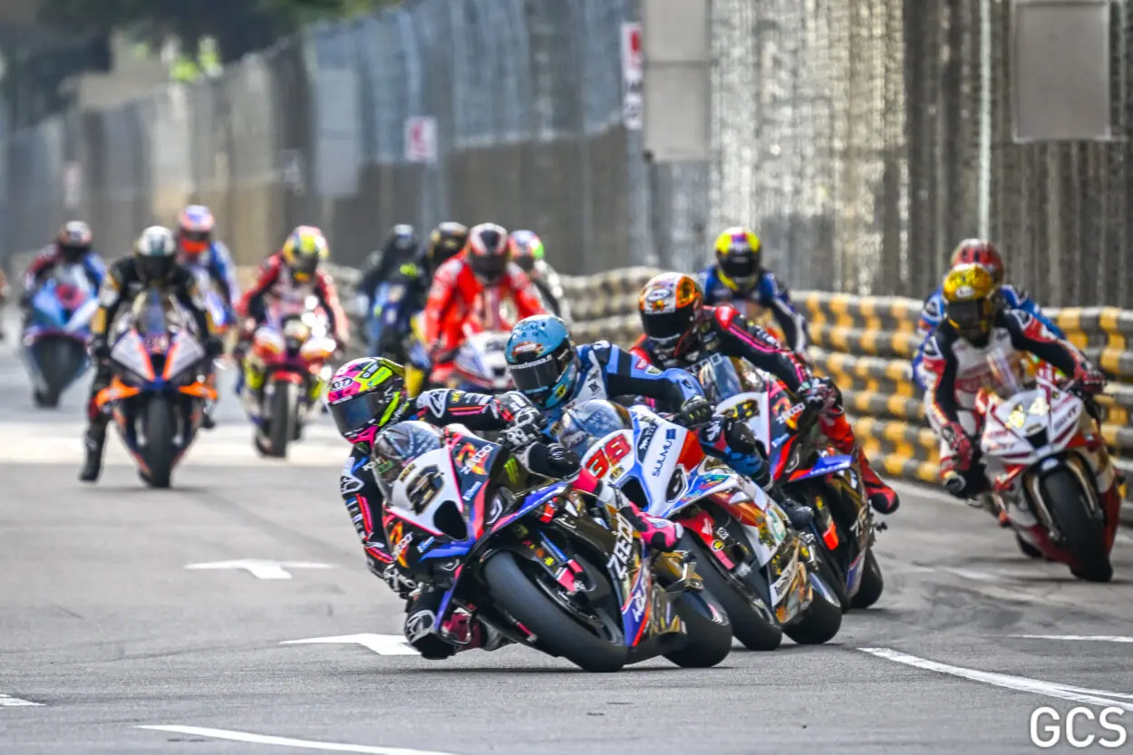 GP Macao 2025 | Moto: Davey Todd domina la gara. Bottalico sesto all’esordio!