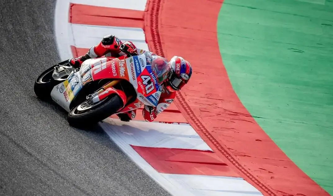 MotoE | GP Portogallo 2025, FP: Mattia Casadei è il più veloce del venerdì mattina