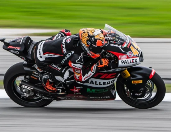 Moto2 | GP Portogallo 2025, Practice: Arón Canet veloce a Portimão, la pioggia salva Moreira