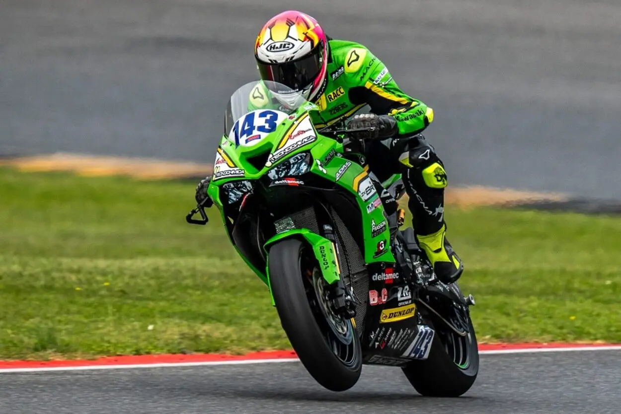 SPB | Mercato piloti 2026: Xavi Artigas si unisce a Loris Veneman in Kawasaki MTM per il nuovo campionato. Correranno su una ZX-6R 636