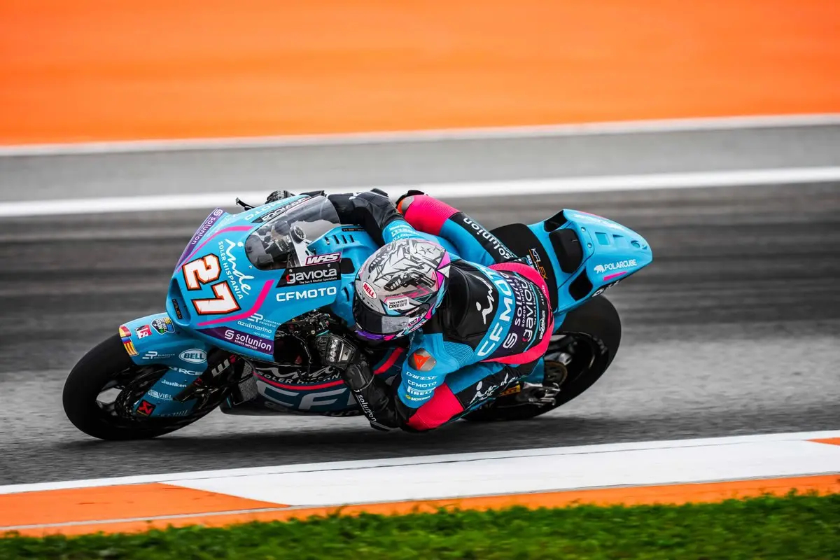 Moto2 | GP Comunità Valenciana 2025, Qualifiche: Holgado fa la pole, González è 5°, Moreira 9°