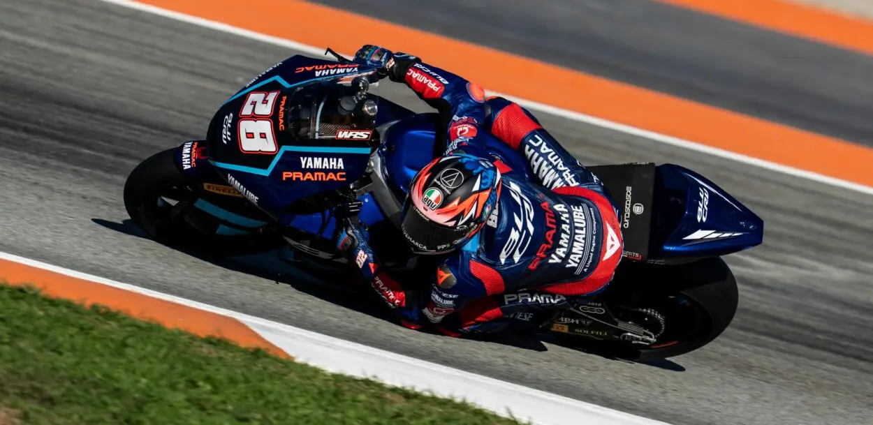 Moto2 | Mercato piloti 2026: Izan Guevara confermato da Yamaha Pramac, Alberto Ferrández suo nuovo compagno di squadra