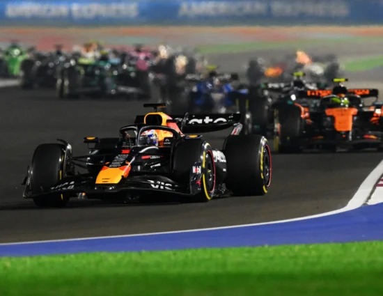 F1 | GP Qatar 2025, le pagelle di Lusail: Sainz meraviglioso, Verstappen implacabile, Hadjar sfortunato