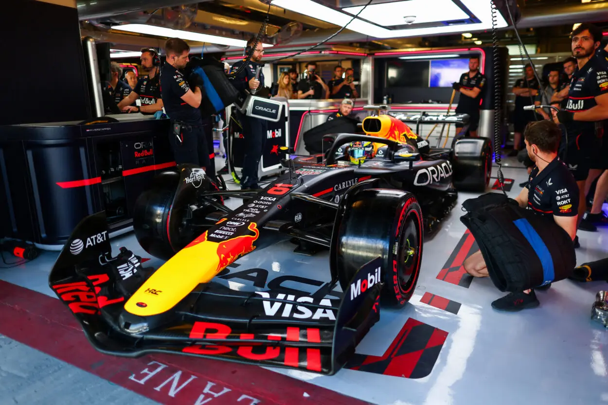 F1 | Le prime parole di Hadjar da pilota Red Bull: “Test utile per prendere confidenza con le gomme e conoscere parte del team”