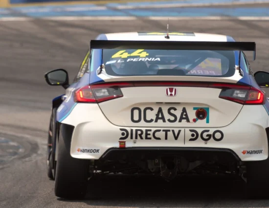 TCR South America | Interlagos 2025, Qualifiche: Leonel Pernía insaziabile. Quarta pole per 7 millesimi su Piquet Jr, a un podio dal titolo