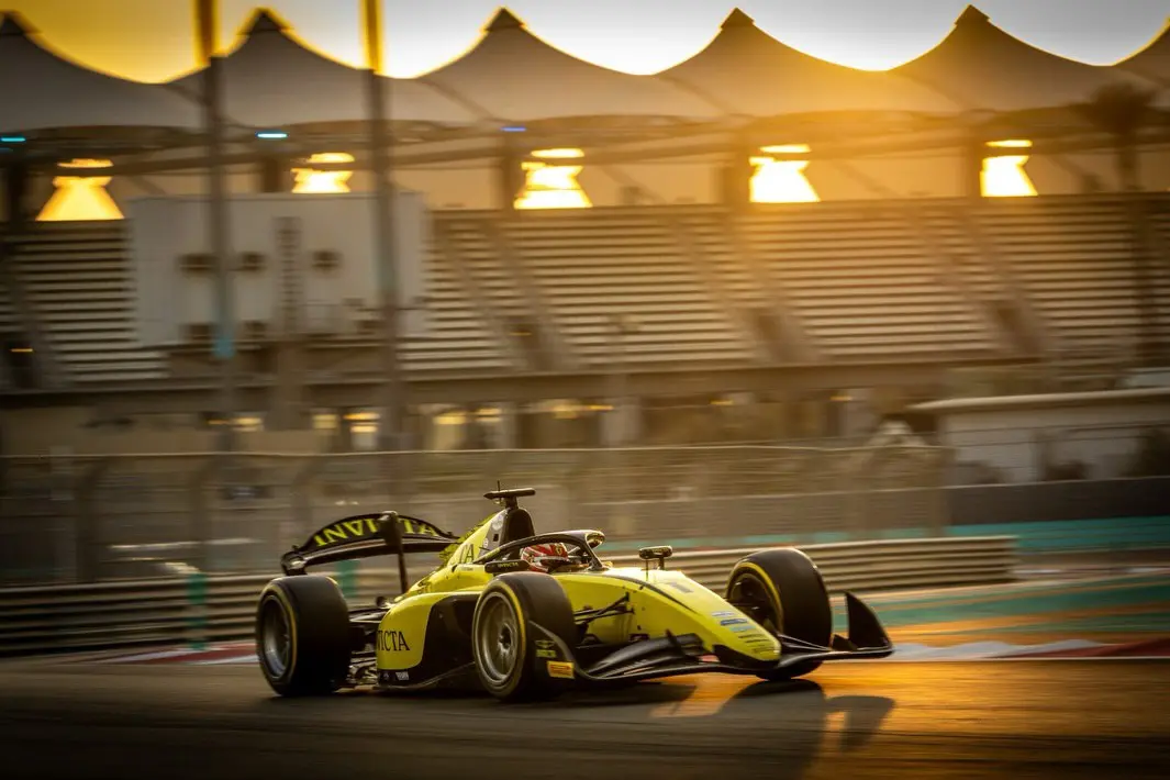 F2 | Test Abu Dhabi 2025: Goethe intoccabile nel Day 2. Invicta monopolizza il pomeriggio con Camara e Dürksen