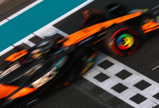 F1 | McLaren, fire-up completato per la monoposto 2026