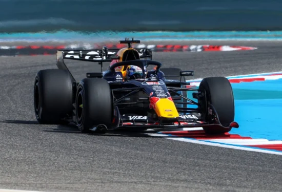 F1 | Test Bahrain #1 2026, Day 1: Verstappen migliore al mattino su Piastri, Hamilton 4°. Audi rinnova la R26