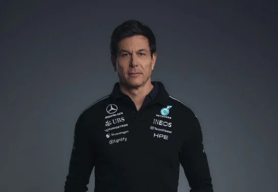 F1 | Toto Wolff mette le mani avanti: “Red Bull più forte, sulla PU tanta politica”