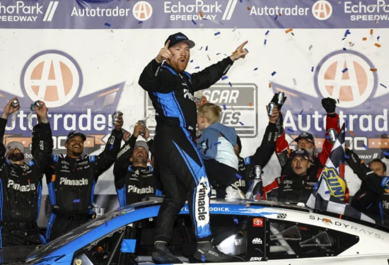 NASCAR | Cup Series, Atlanta 2026: Tyler Reddick raddoppia in una gara piena di ritiri