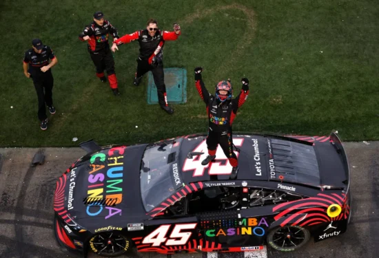 NASCAR | Cup Series: a Tyler Reddick basta un solo giro in testa per vincere la Daytona 500 2026!