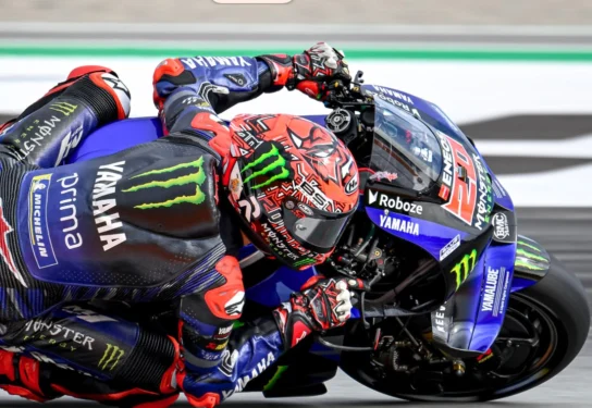 MotoGP | Test Sepang pre-2026: brutta caduta e frattura al dito per Quartararo. Salterà le ultime due giornate