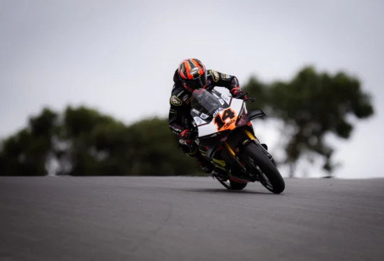 SBK | Round Portogallo 2026, FP2: Sam Lowes si aggiudica anche il turno pomeridiano