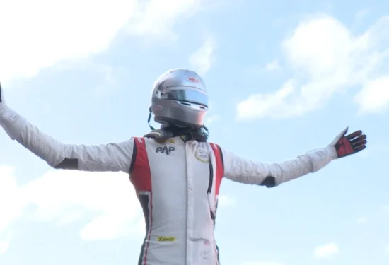 F3 | GP Australia 2026, Feature Race: Ugochukwu vince davanti a Slater e Kato, le penalità stravolgono la classifica