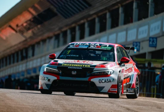 TCR South America | Cascavel 2026, Gara 2: Leonel Pernía trionfa, ma altre forature negano una doppietta per G Racing Motorsport