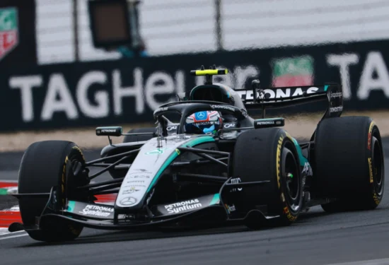 F1 | GP Cina 2026, gara: Kimi Antonelli interrompe il ventennale digiuno italiano! Nuova doppietta Mercedes con Russell, primo podio in Ferrari per Hamilton