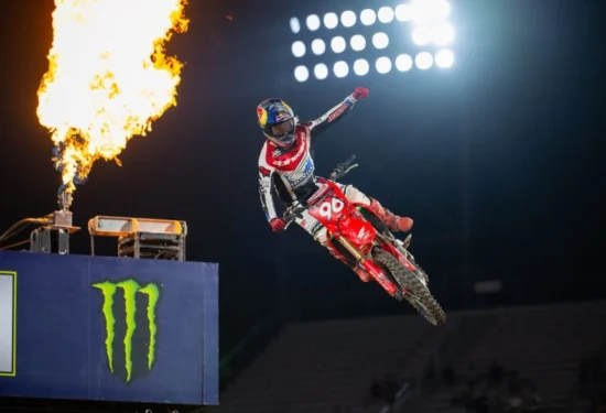 Supercross | Birmingham 2026: monologo di Hunter Lawrence, vince su Roczen e Tomac