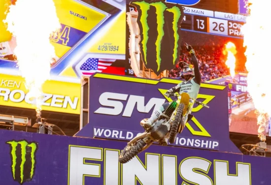 Supercross | Detroit 2026: vittoria e ribaltone di Ken Roczen. Lawrence kappaò, Tomac leader