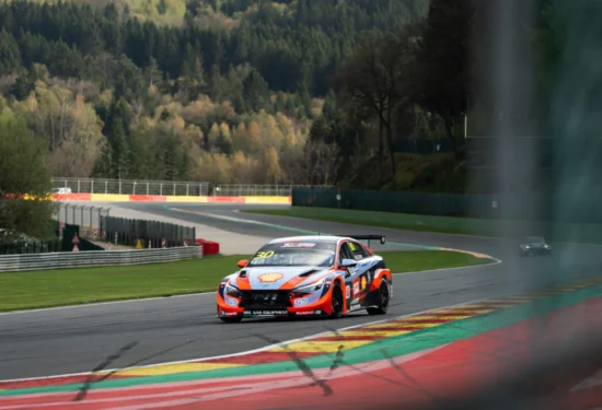 TCR Europe Cup | Spa-Francorchamps 2026, Qualifiche 2: Gabriele Covini ottiene la prima pole internazionale, in una sessione spezzata dalle bandiere rosse