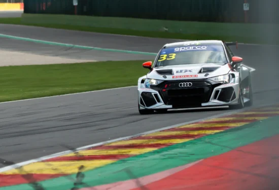 TCR Europe Cup | Spa-Francorchamps 2026, Gara 1: Santiago Concepción sopravvive alle forature e conquista il successo