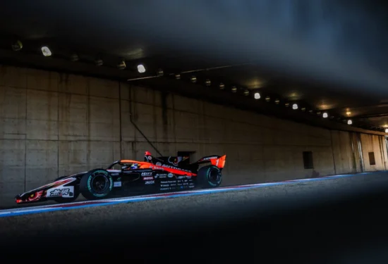 Super Formula | Motegi 2026: Ayumu Iwasa comanda le prove libere