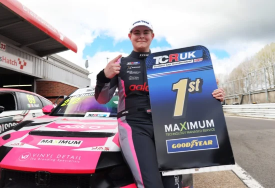 TCR UK | Brands Hatch 2026, Gara 2: Jenson O’Neill-Going trionfa per la prima volta e diventa il più giovane vincitore nella serie e nel Turismo britannico