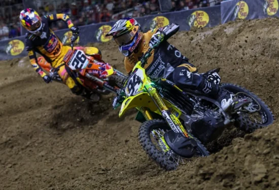 Supercross |  St.Louis 2026: è Ken Roczen show, terza vittoria stagionale per il pilota Suzuki