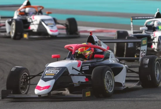 F4 Italia / E4 | R-ace GP svela le carte per il 2026: 5 i piloti al via in Formula 4