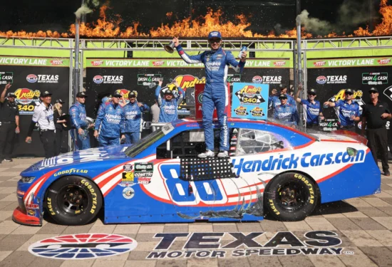 NASCAR | O’Reilly Auto Parts Series, Texas 2026: Kyle Larson si porta a casa la vittoria