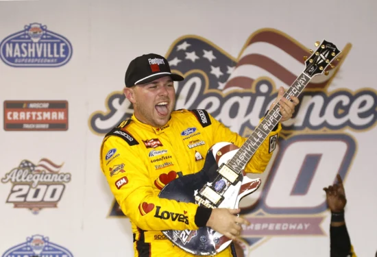 NASCAR | Truck Series, Nashville 2026: weekend perfetto per Layne Riggs!