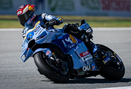 MotoGP | GP Catalogna 2026, Sprint: successo sudato per Alex Marquez, Bezzecchi 9°. Cade Martin