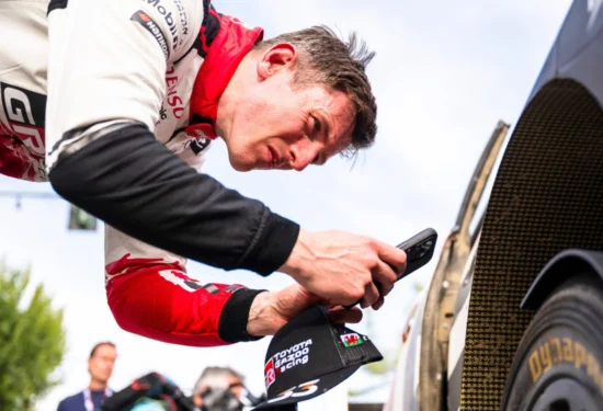 WRC | Rally Portugal 2026: indagine su un mezzo non autorizzato sulla PS7 che ha pericolosamente ostacolato Evans