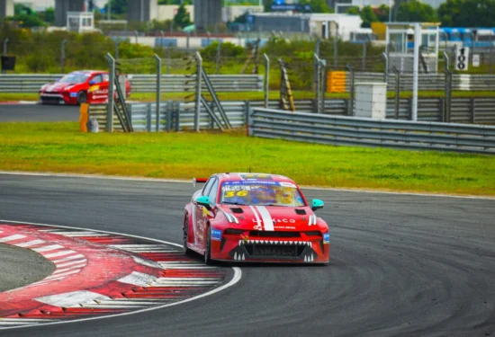 TCR China | Ningbo 2026: Avversari spreconi, Lynk & Co sorride due volte con Jason Zhang e Liang Qi