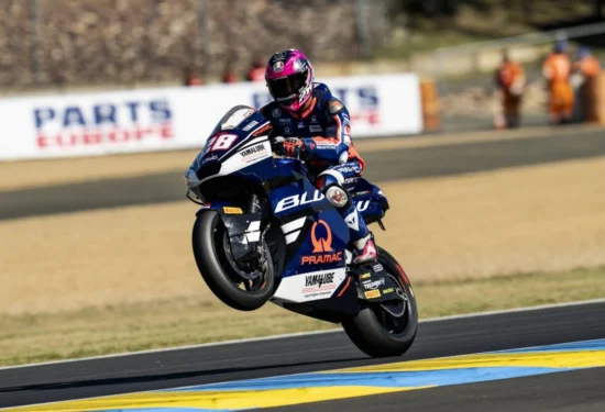 Moto2 | GP Francia 2026: Izan Guevara vince e si candida alla lotta al titolo