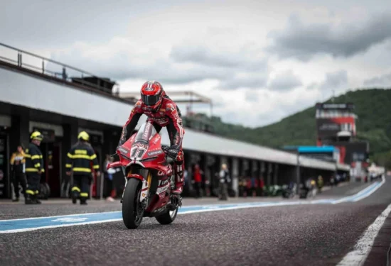 SBK | Round Cechia 2026, Gara 1: nulla da fare contro Nicolò Bulega, la striscia di vittorie continua