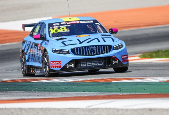 TCR World Tour | Valencia 2026, Qualifiche: Yann Ehrlacher conquista la prima pole per Geely, tripletta per Cyan Racing. Piirimägi primo del TCR  Spain