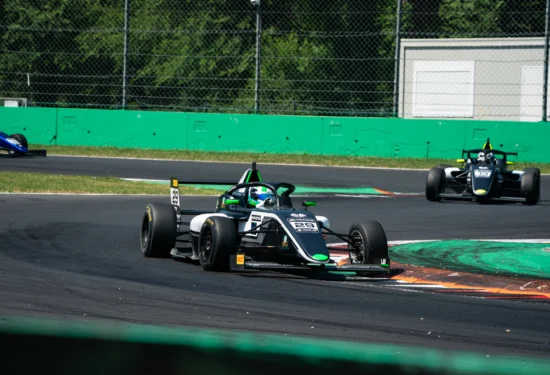 F4 Italia | Monza 2026, FP: Ary Bansal leader indiscusso del Gruppo 1. Luka Sammalisto e Ludovico Busso si contendono il Gruppo 2